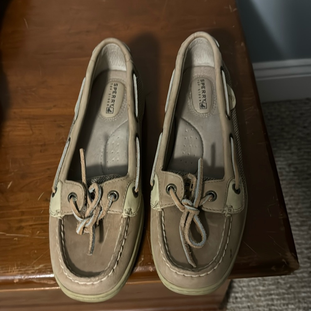 Sperry top sliders